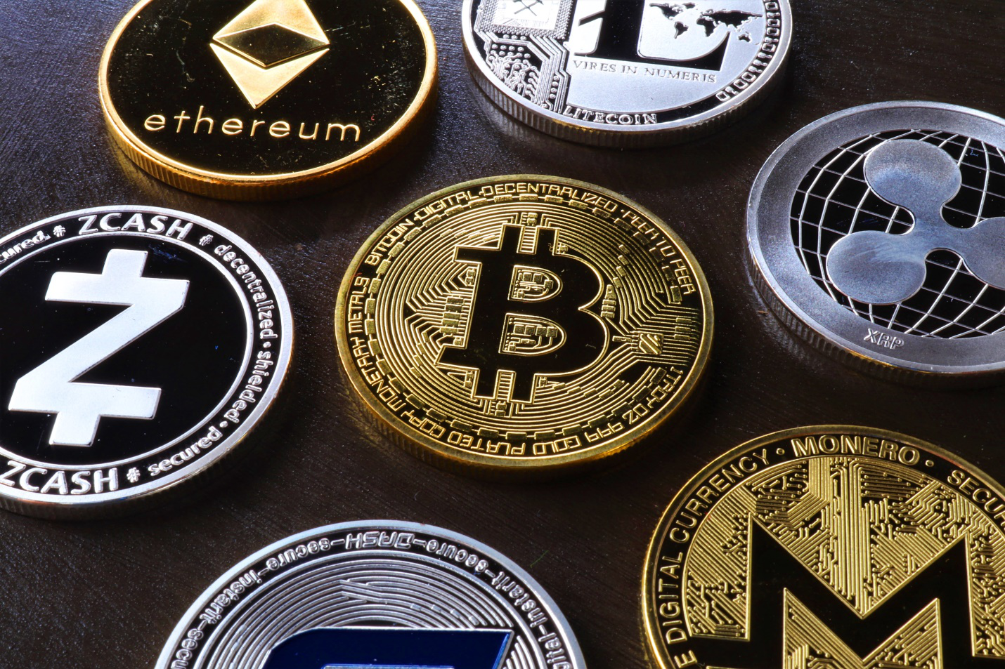 different types of crypto like bitcoin, Ethereum and others