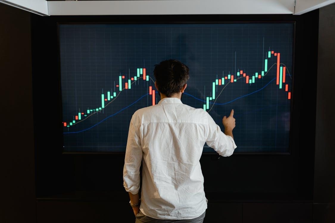 kenson Investments | Decentralized Identity and Institutional Finance – Bridging Access with Compliance light marketing man people