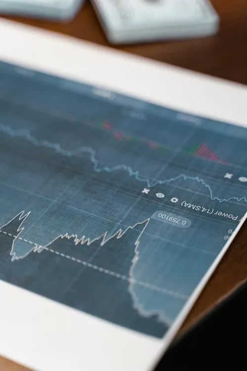 Report displaying a rising stock growth chart.